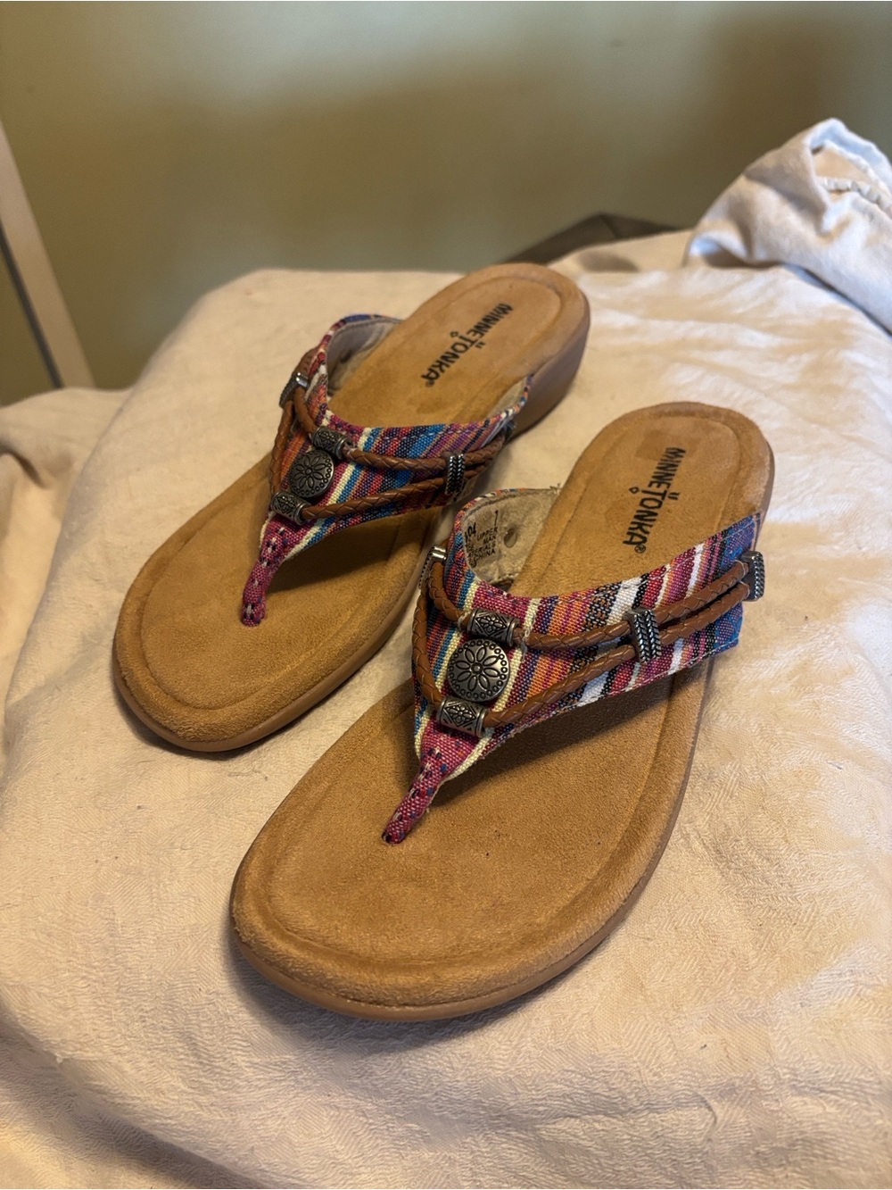 Minnetonka Multi-Stripe Fabric Thong Sandals - Pink, Blue, Orange Sz 7